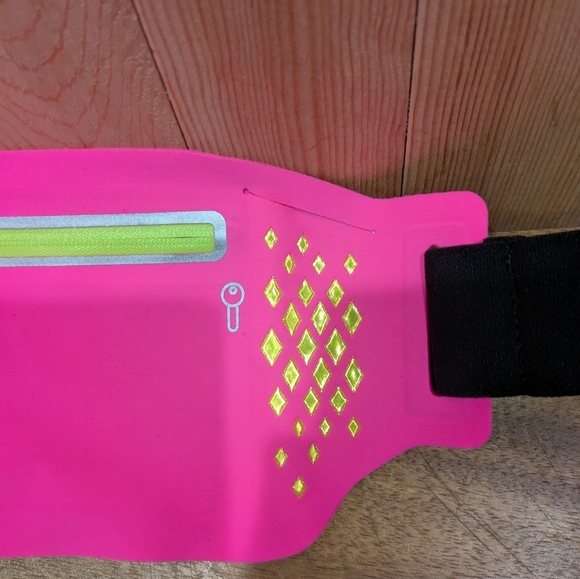 bobbris Pink and Gold Wristlet Clutch - Picture 4 of 5